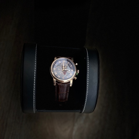 Jorg Gray Mens Watch Blue Dial w/ Leather Strap - Picture 4 of 6